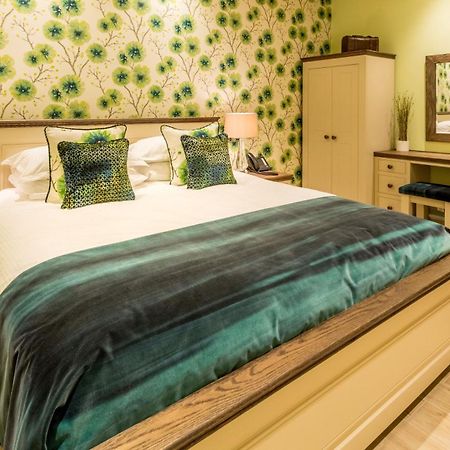 Applegarth Villa Hotel & Restaurant (Adults Only) Windermere Bagian luar foto