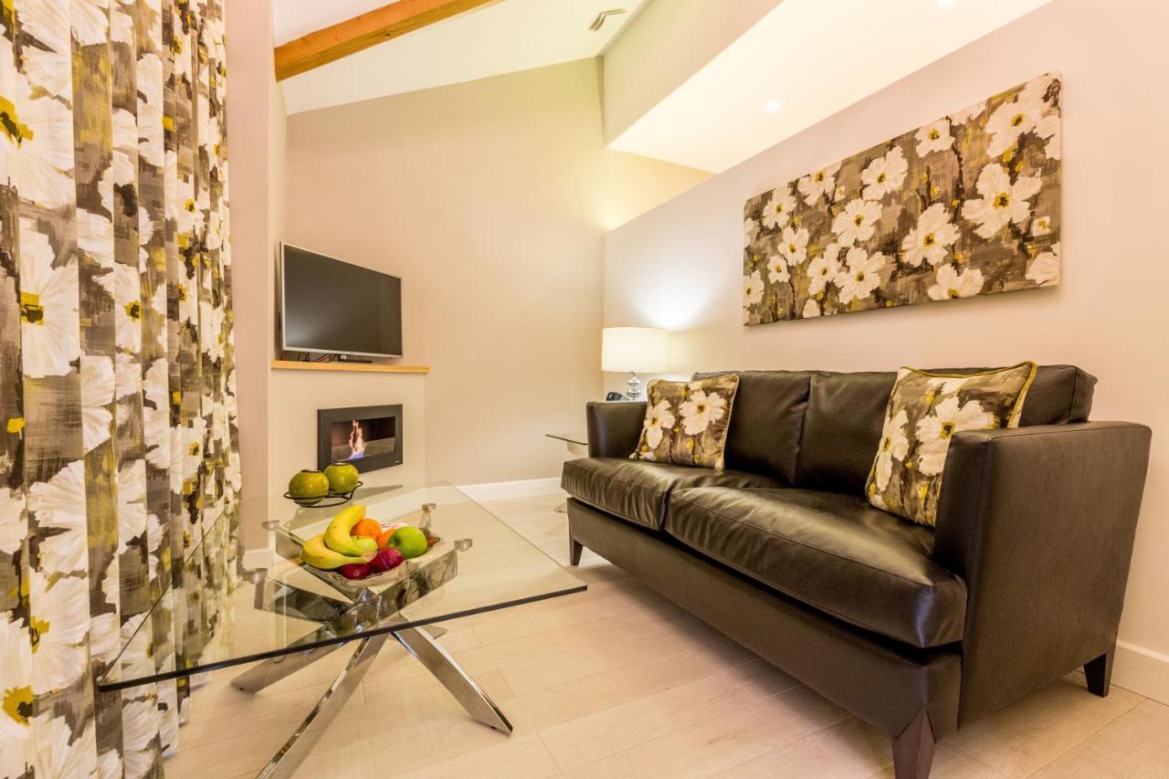 Applegarth Villa Hotel & Restaurant (Adults Only) Windermere Bagian luar foto