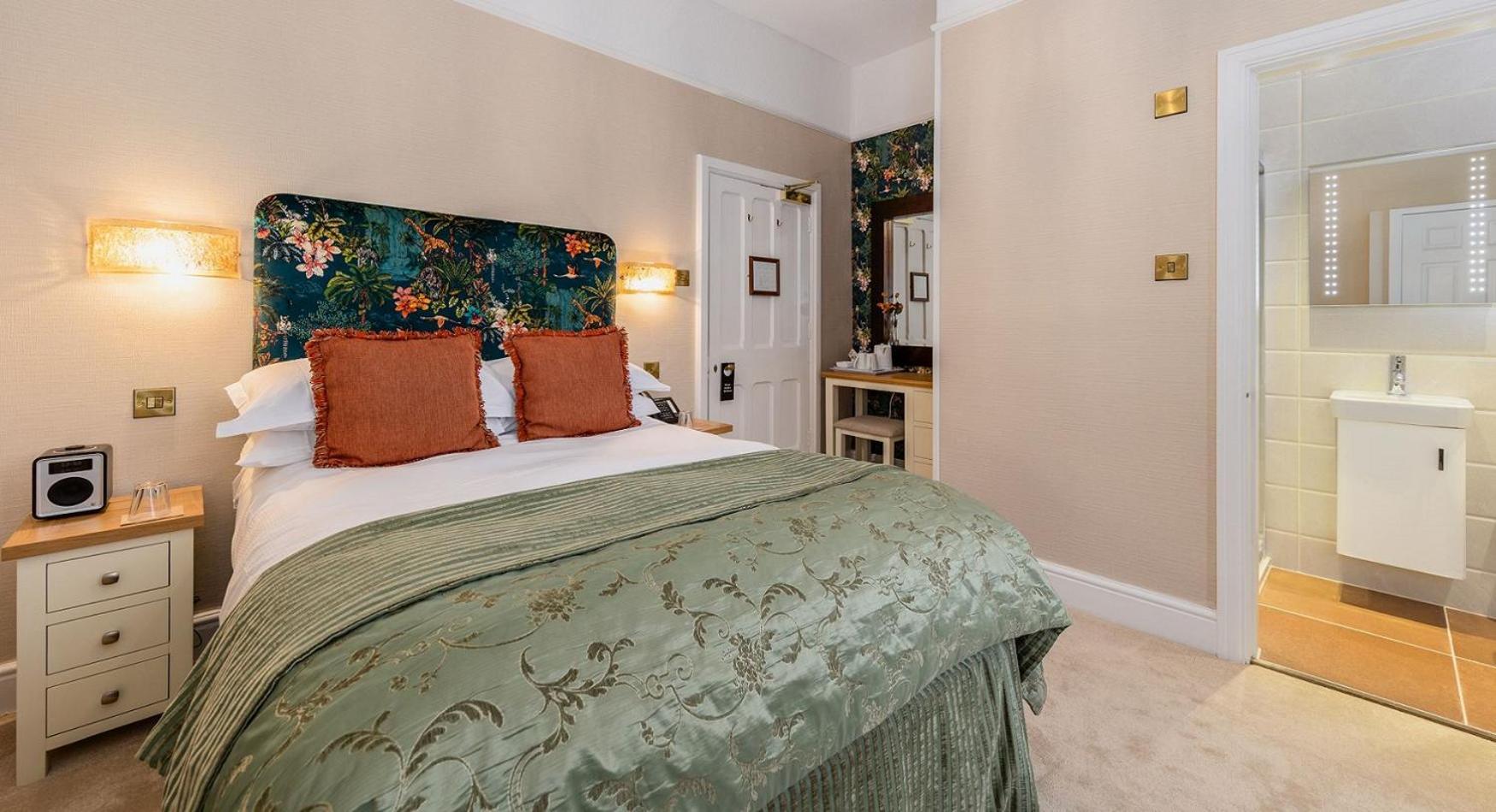 Applegarth Villa Hotel & Restaurant (Adults Only) Windermere Bagian luar foto